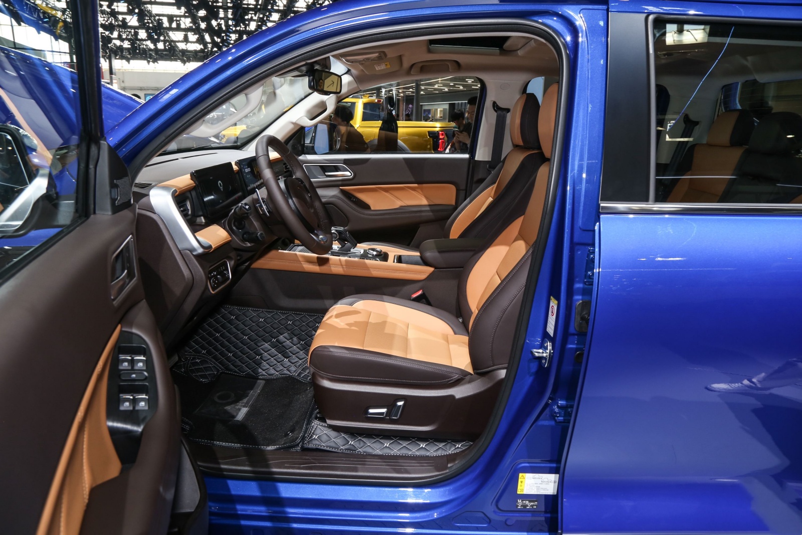 2024款長(cháng)城炮2.4T柴油中(zhōng)型皮卡